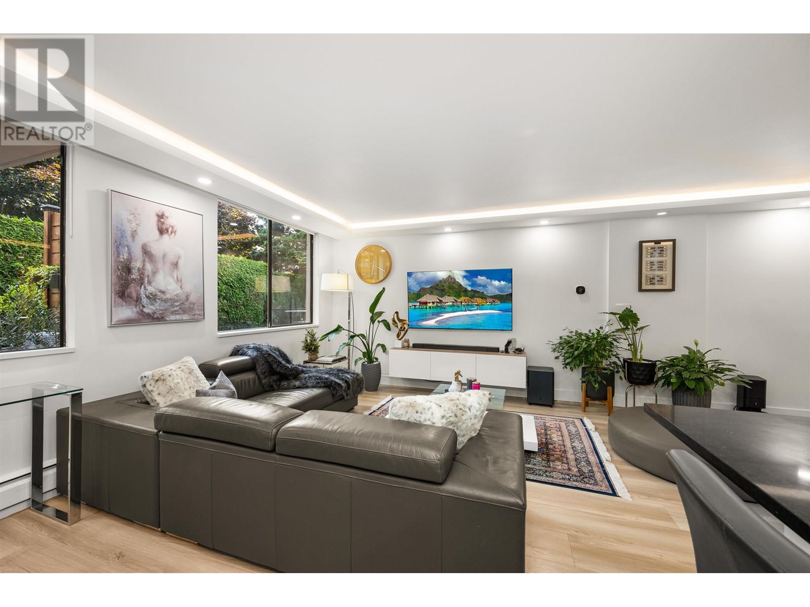 L1 555 13th Street, West Vancouver, British Columbia  V7T 2N8 - Photo 4 - R3014401
