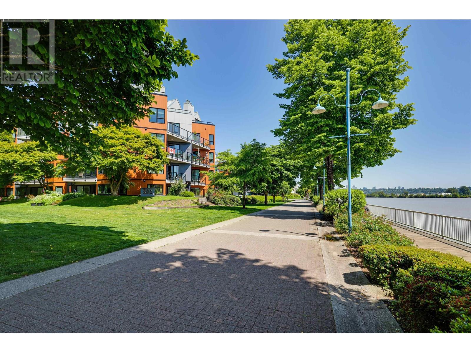 420 1150 Quayside Drive, New Westminster, British Columbia  V3M 6E1 - Photo 3 - R3014427