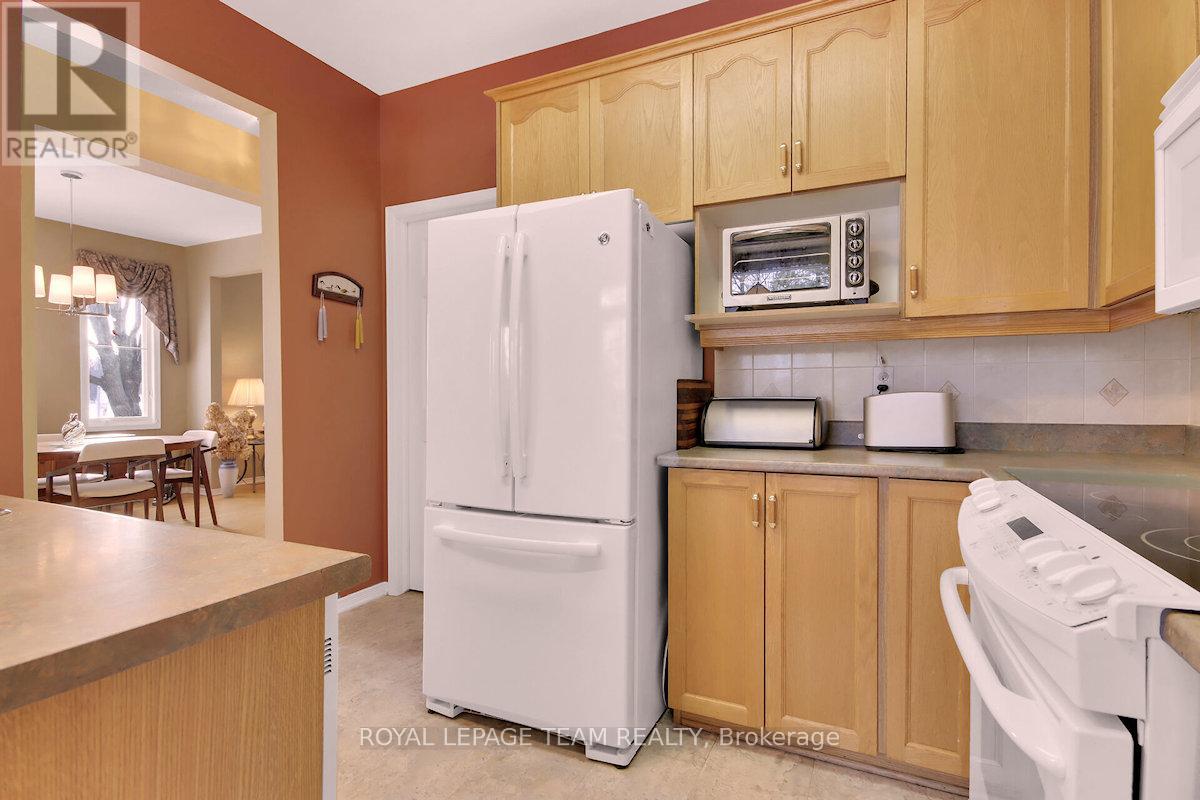 2 Inverary Drive, Ottawa, Ontario  K2K 2R9 - Photo 12 - X11940000