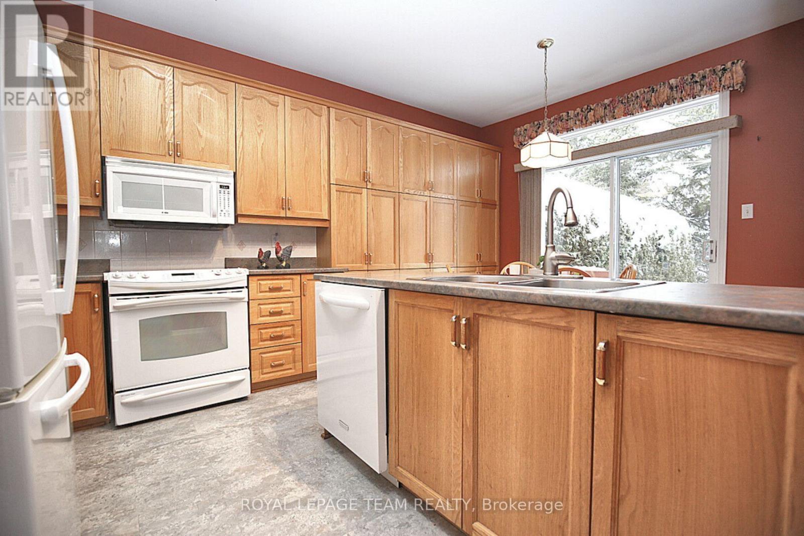 2 Inverary Drive, Ottawa, Ontario  K2K 2R9 - Photo 11 - X11940000