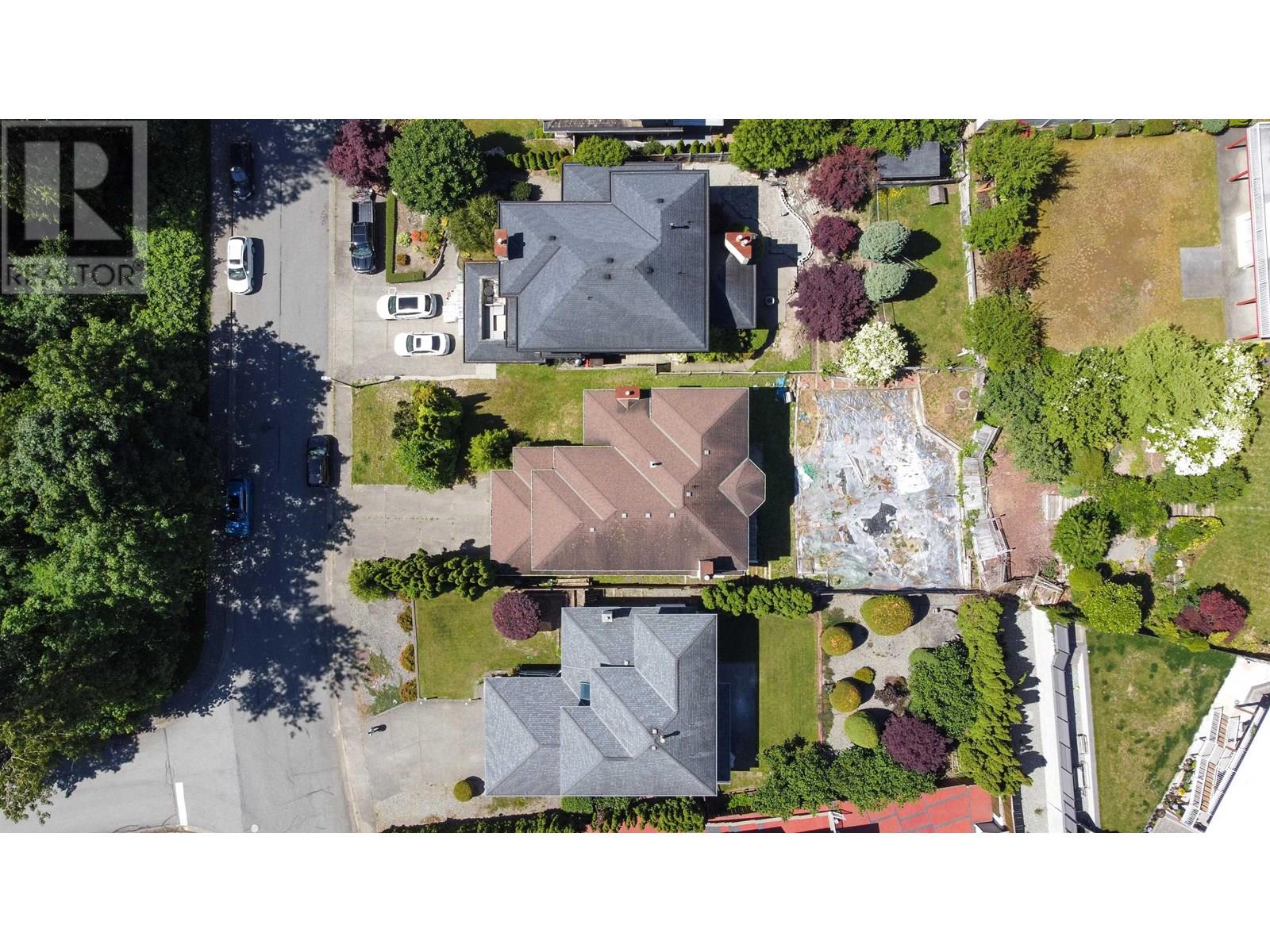 2267 Sorrento Drive, Coquitlam, British Columbia  V3K 6P4 - Photo 5 - R3014473