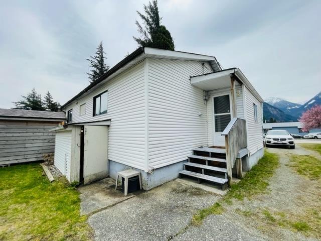459 Stuart Street, Hope, Hope, British Columbia  V0X 1L0 - Photo 14 - R3014262