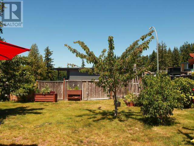 3890 Ontario Ave, Powell River, British Columbia   - Photo 59 - 19053