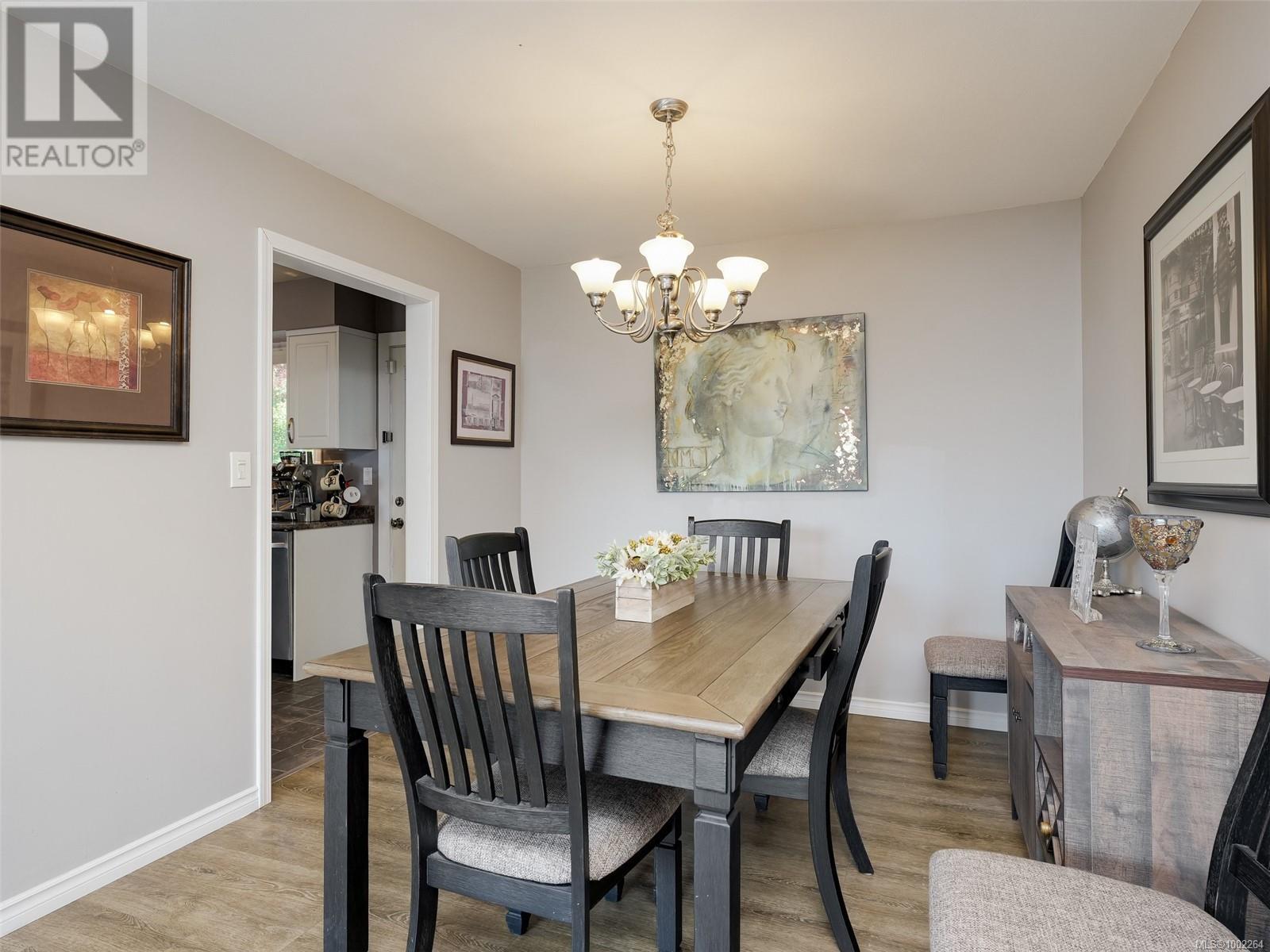 10378 Patricia Pl, Sidney, British Columbia  V8L 3J6 - Photo 5 - 1002264
