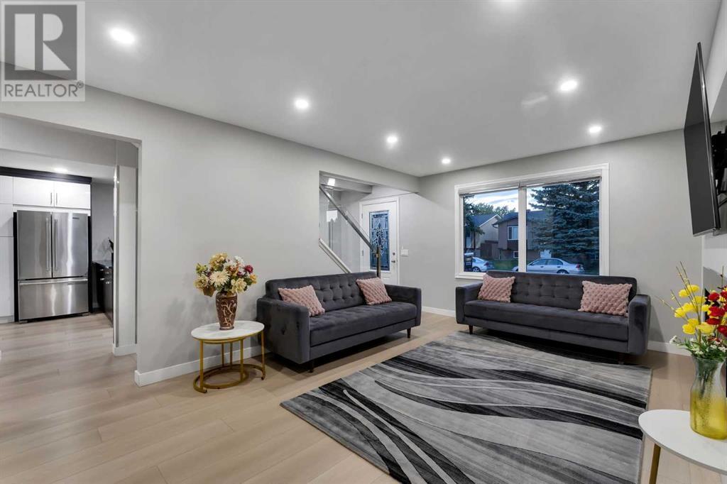 251 Rundlecairn Road Ne, Calgary, Alberta  T1Y 2X8 - Photo 3 - A2227930