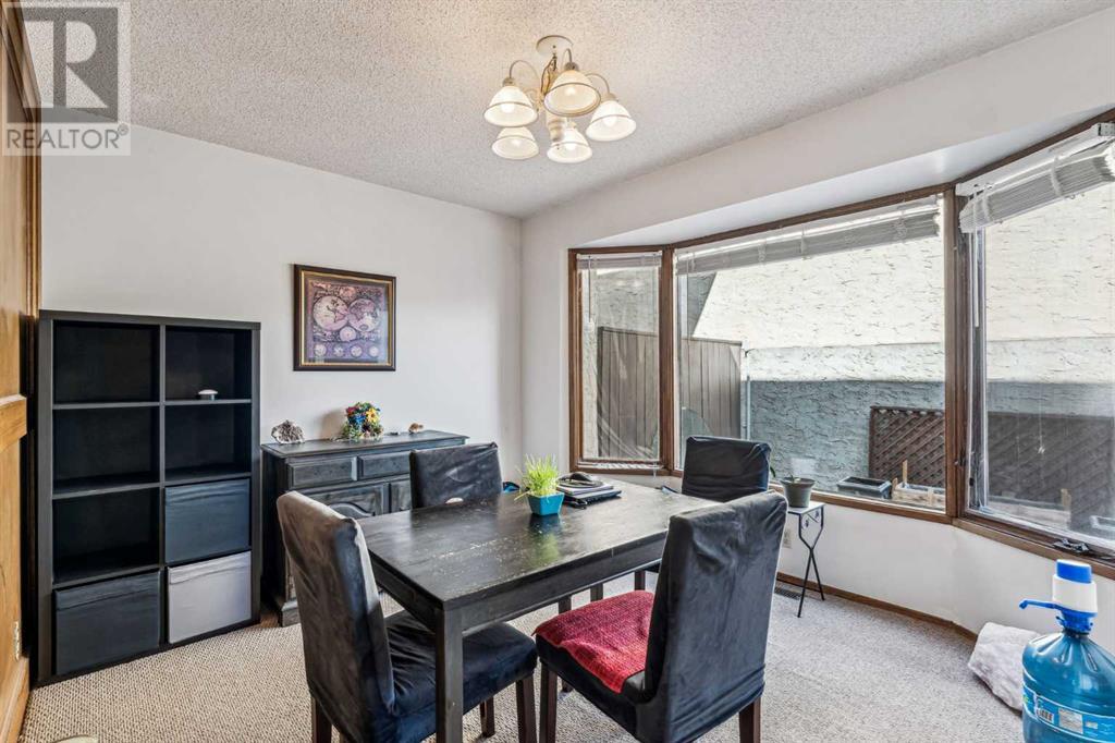 89 Edgehill Drive Nw, Calgary, Alberta  t3a 2w1 - Photo 3 - A2230176