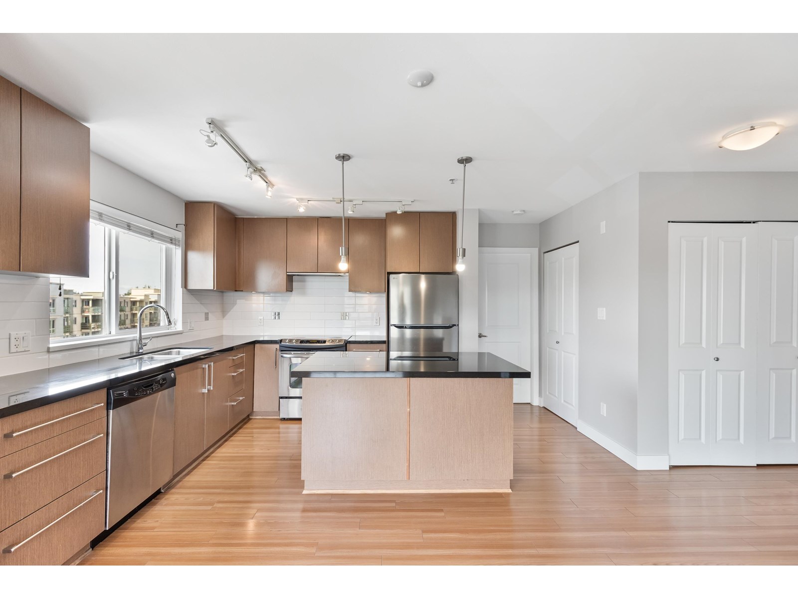 15775 Croydon Drive, Surrey, British Columbia  V3S 2L5 - Photo 12 - R3014482