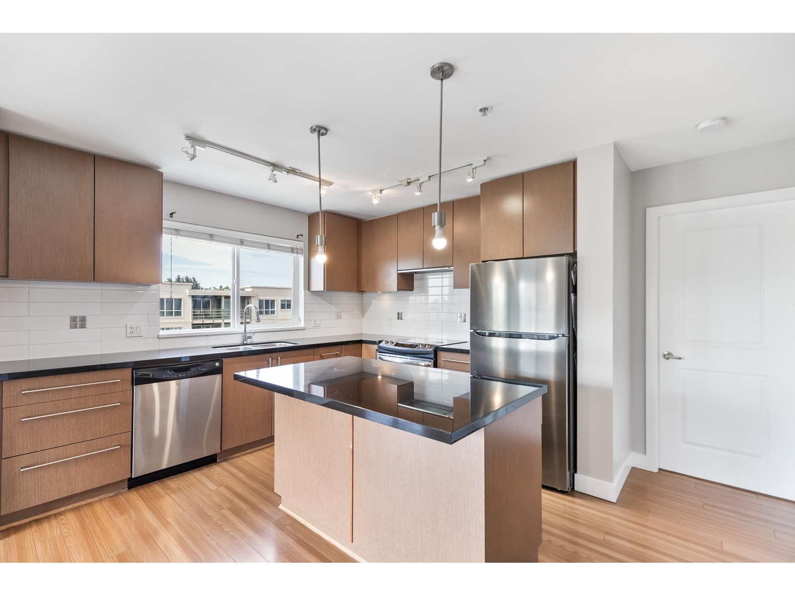 15775 Croydon Drive, Surrey, British Columbia  V3S 2L5 - Photo 13 - R3014482