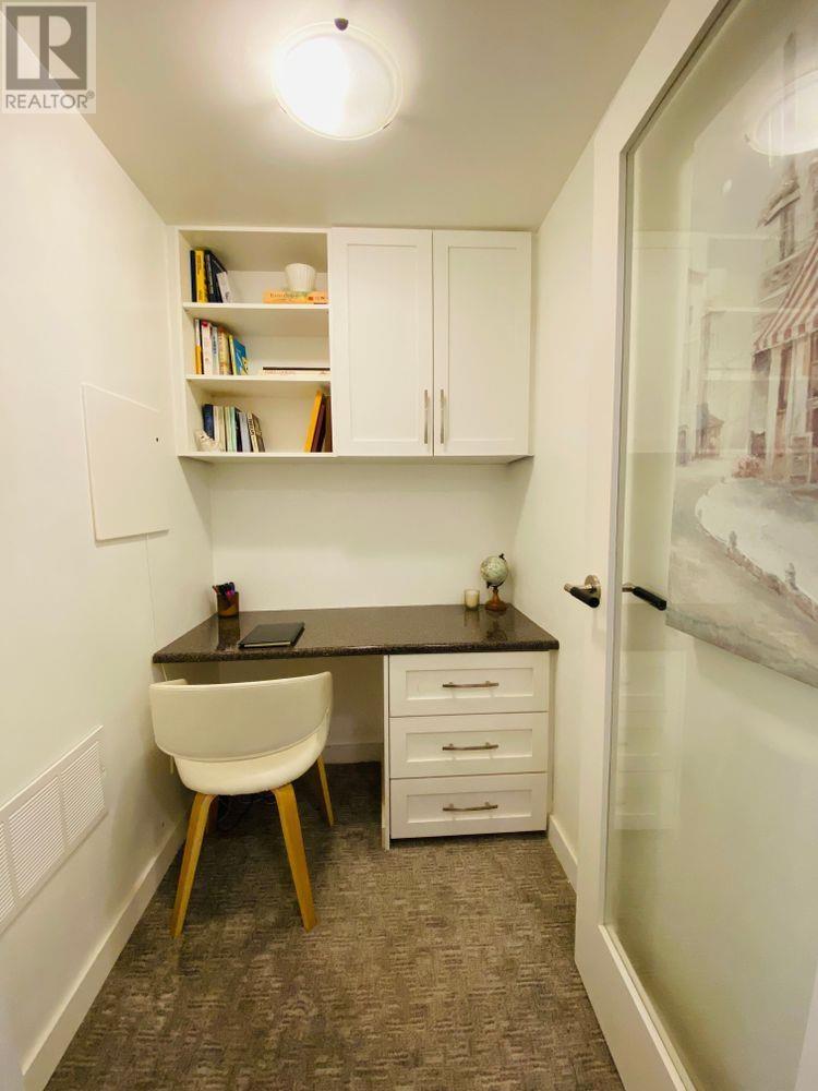 202 1033 Marinaside Crescent, Vancouver, British Columbia  V6Z 3A3 - Photo 10 - R3011059