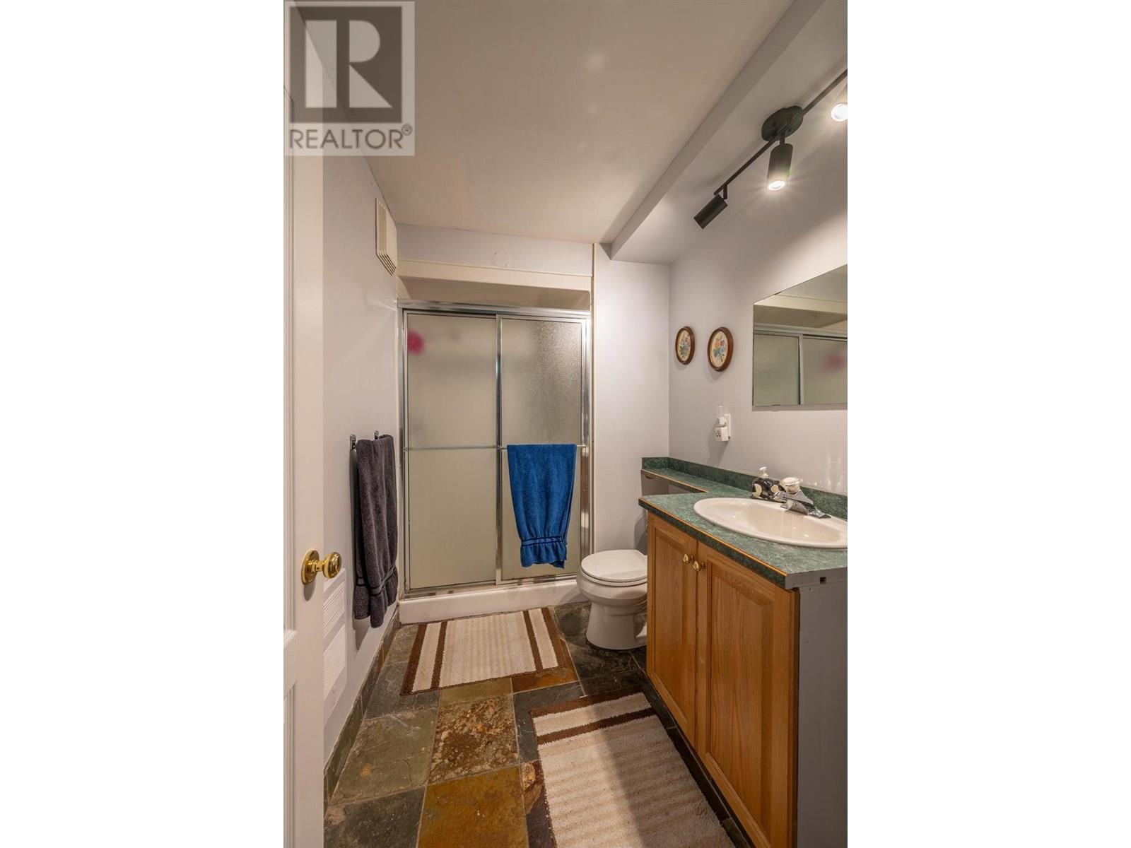1505 Cedar Street, Golden, British Columbia  V0A 1H6 - Photo 39 - 10350673