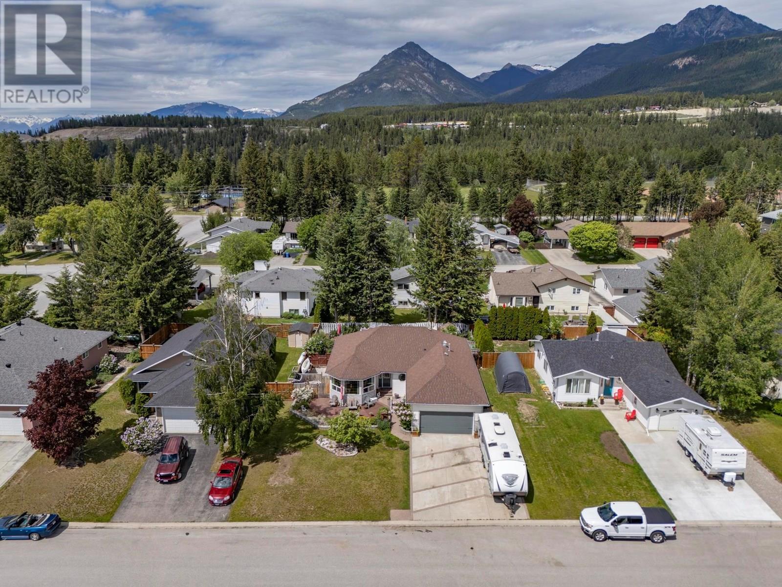 1505 Cedar Street, Golden, British Columbia  V0A 1H6 - Photo 52 - 10350673