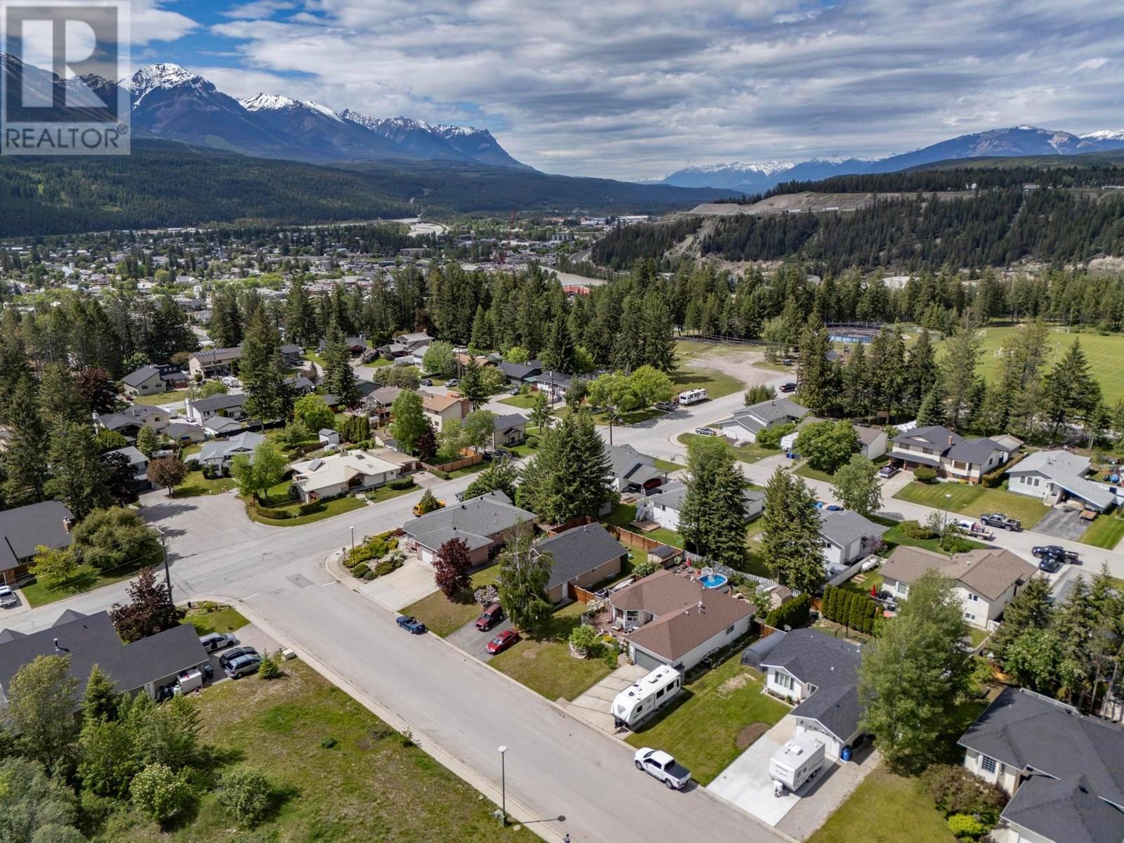 1505 Cedar Street, Golden, British Columbia  V0A 1H6 - Photo 60 - 10350673
