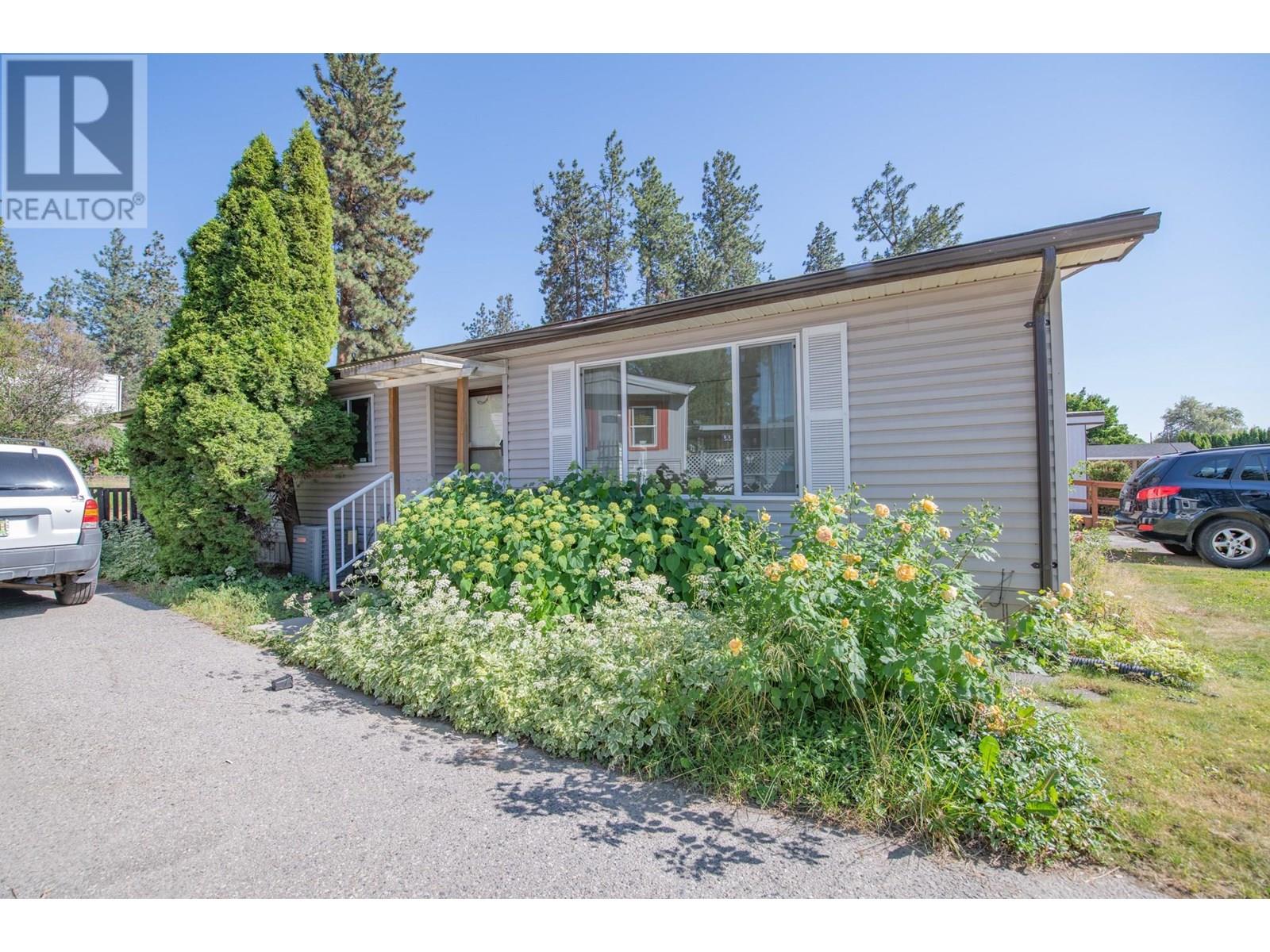 1999 97 S Highway Unit# 271, West Kelowna, British Columbia  V1Z 1B2 - Photo 5 - 10351756