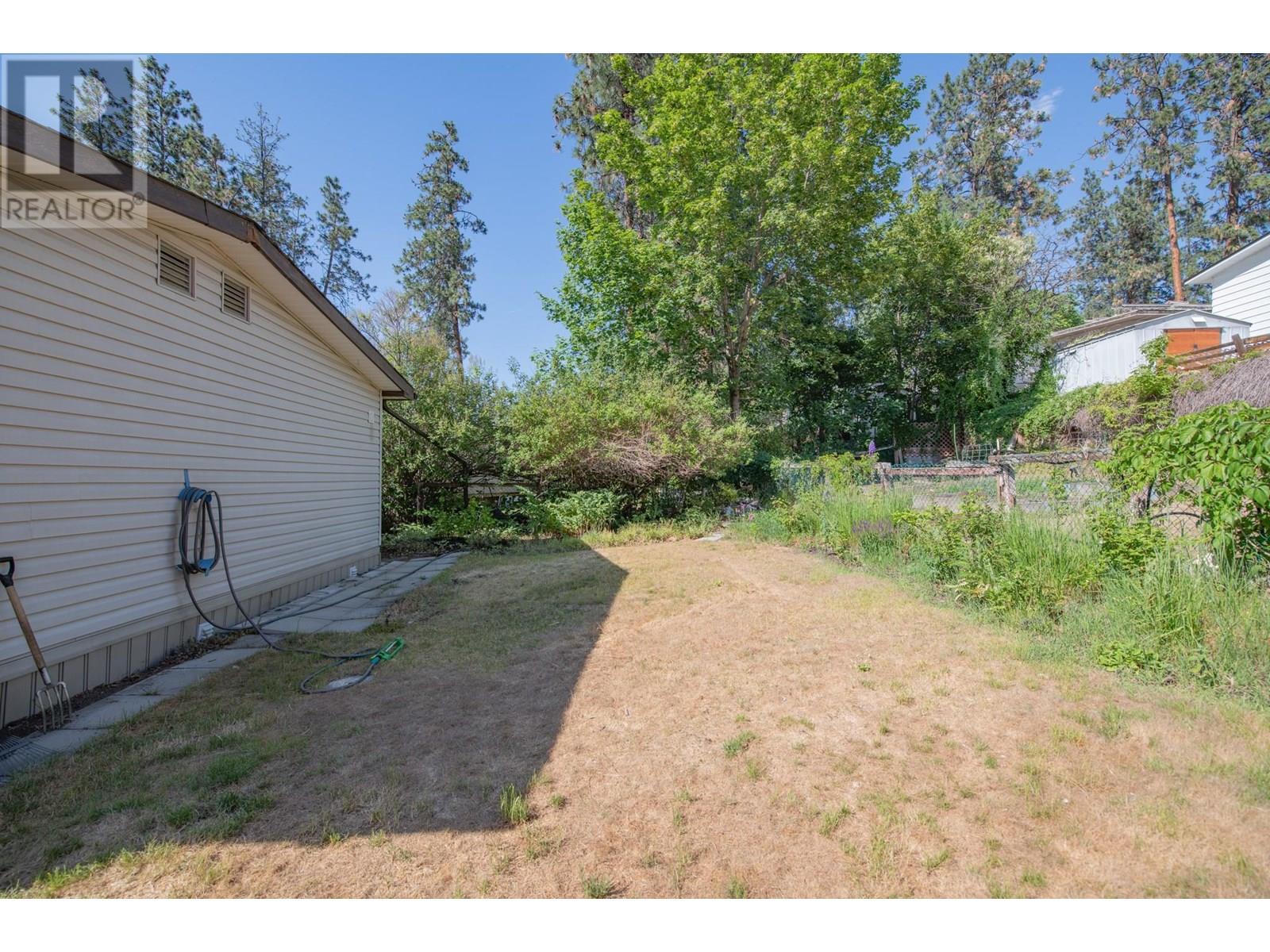 1999 97 S Highway Unit# 271, West Kelowna, British Columbia  V1Z 1B2 - Photo 45 - 10351756