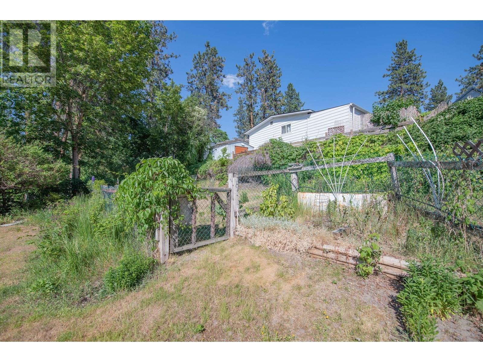 1999 97 S Highway Unit# 271, West Kelowna, British Columbia  V1Z 1B2 - Photo 47 - 10351756