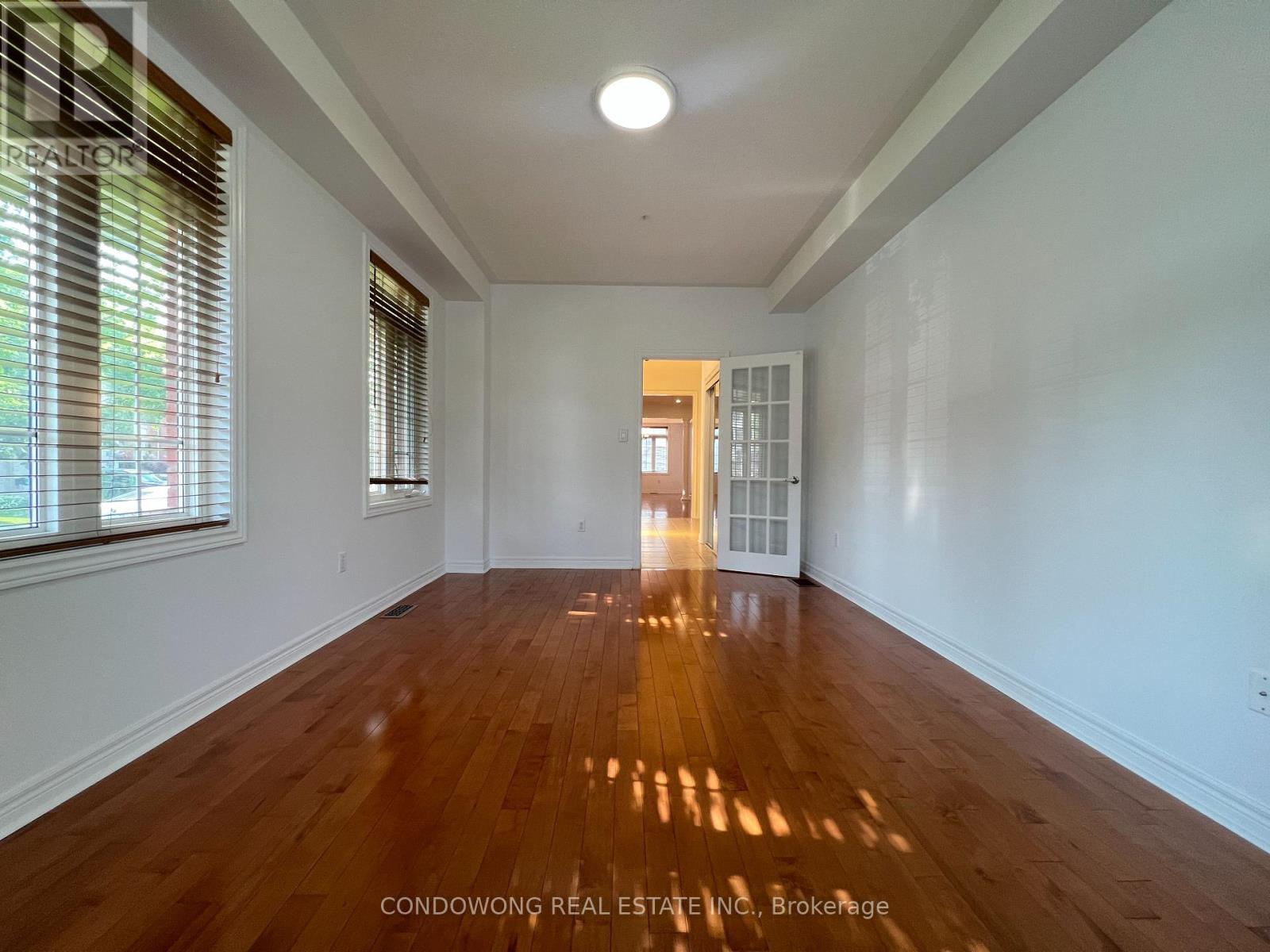 194 Autumn Hill Boulevard, Vaughan, Ontario  L4J 8Y7 - Photo 10 - N12208391