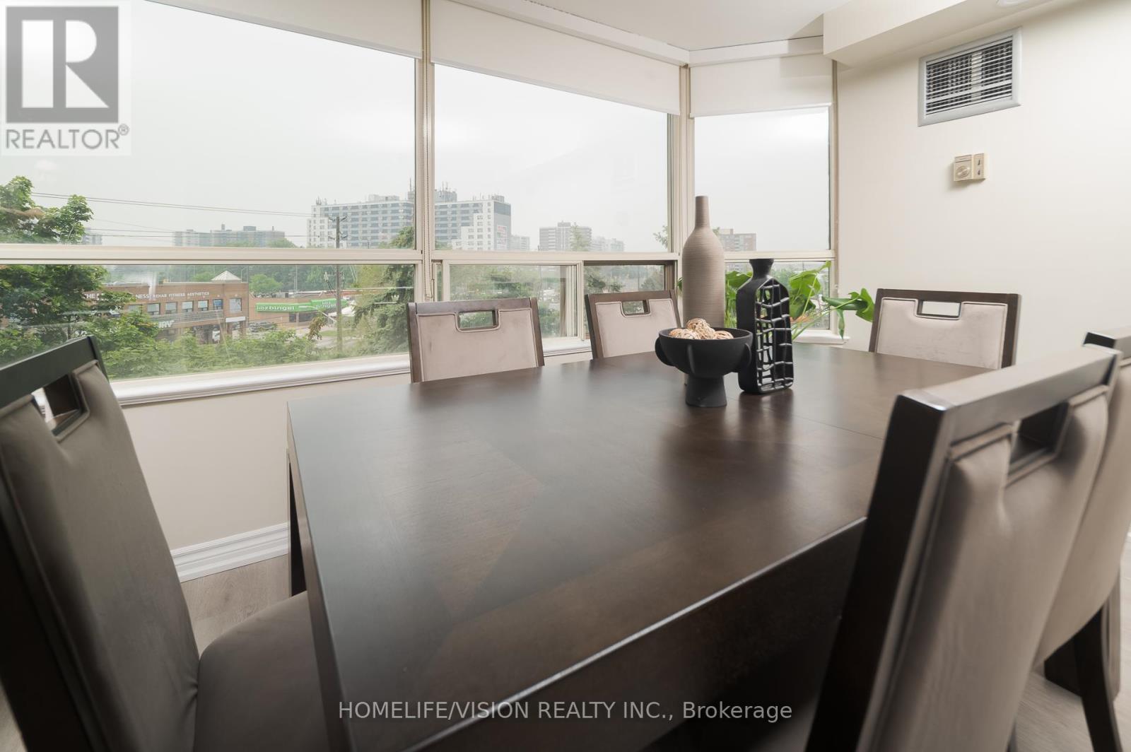 413 - 7 Townsgate Drive, Vaughan, Ontario  L4J 7Z9 - Photo 25 - N12213798
