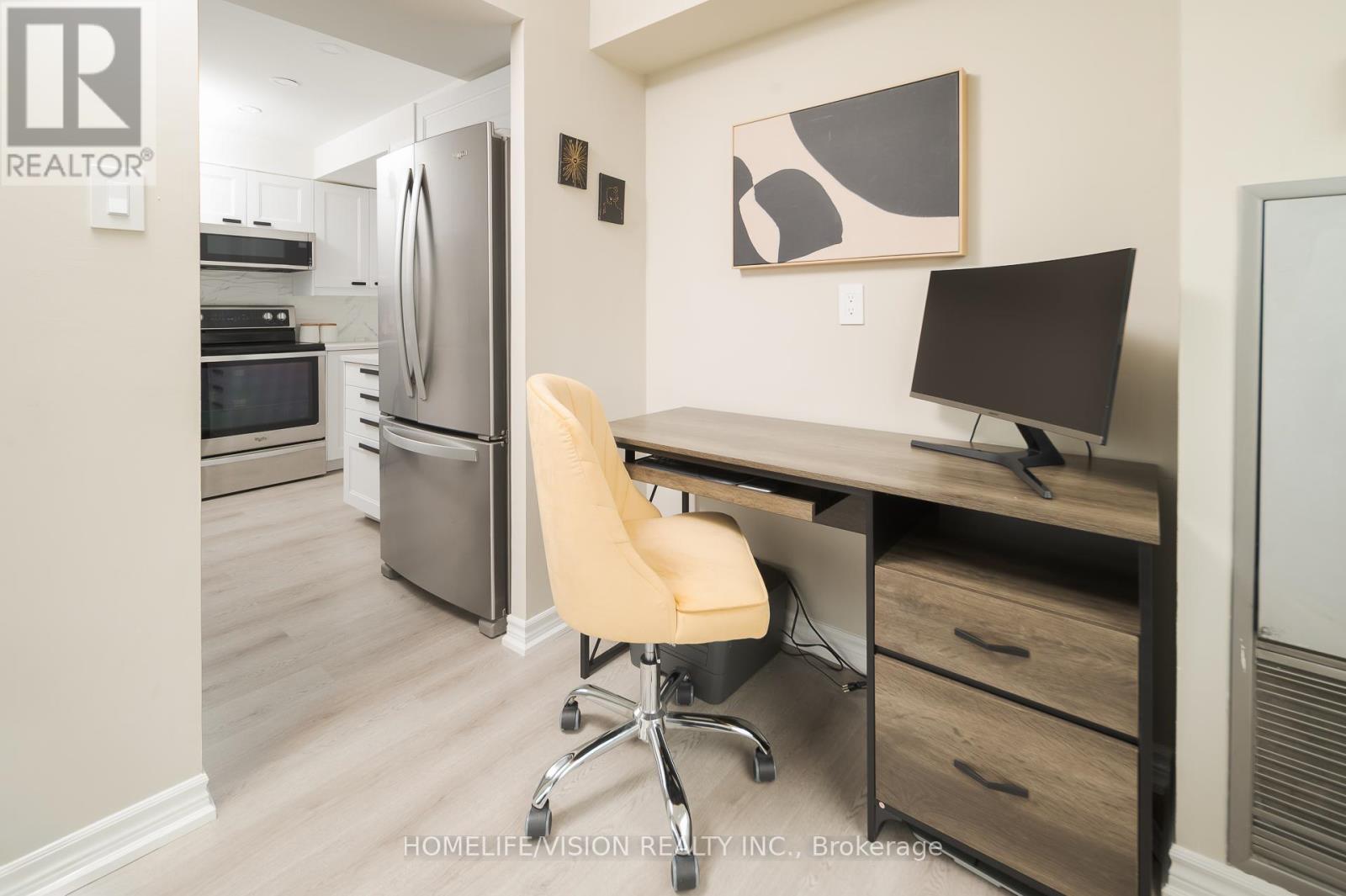413 - 7 Townsgate Drive, Vaughan, Ontario  L4J 7Z9 - Photo 28 - N12213798