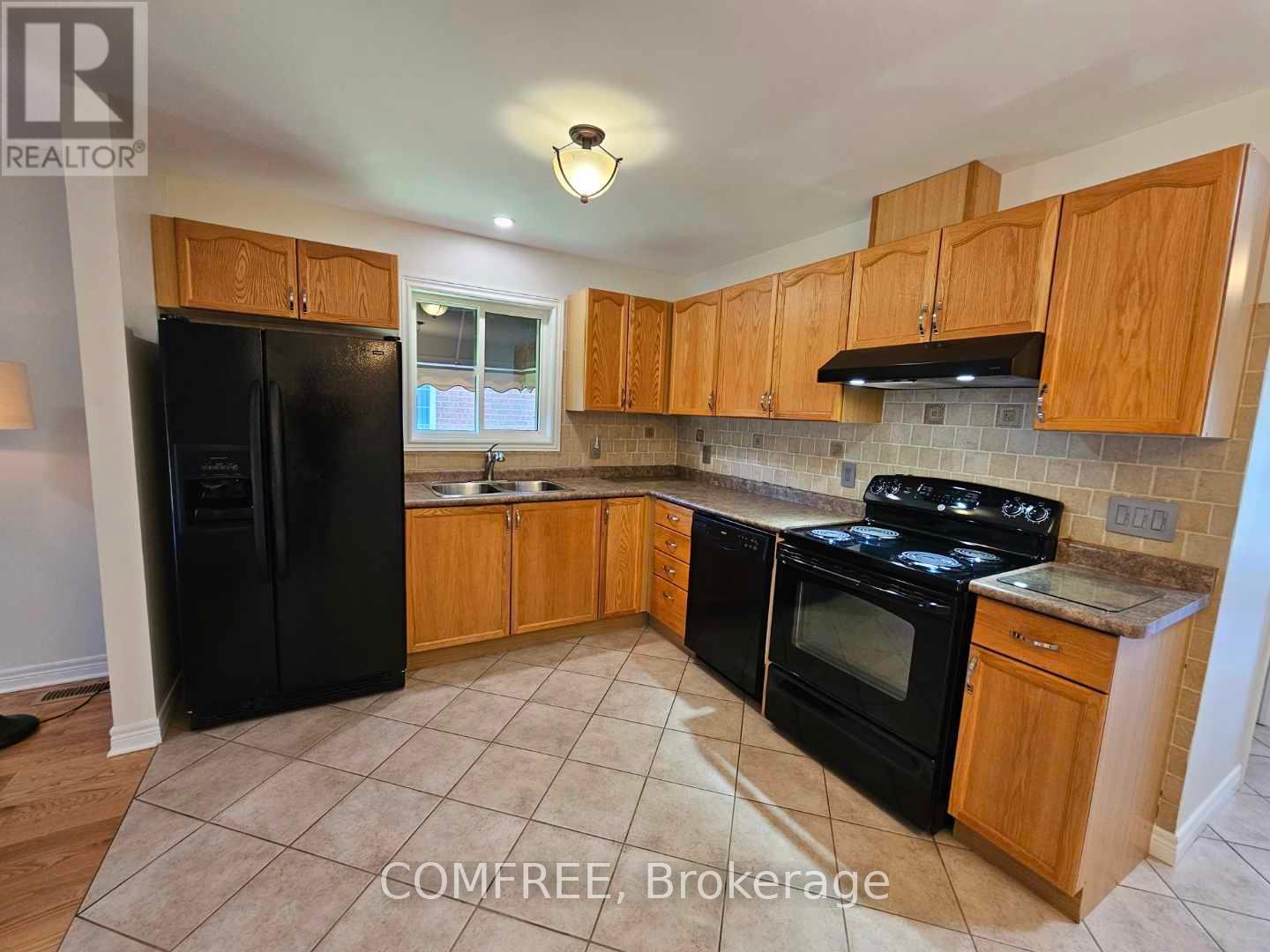 1803 Chateau Avenue, Windsor, Ontario  N8P 1M6 - Photo 11 - X12160480