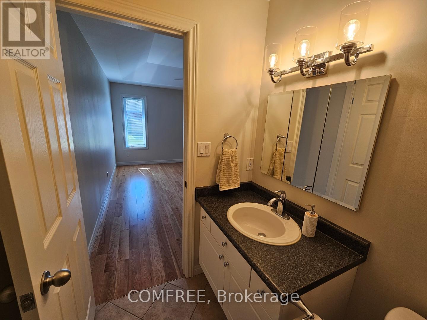 1803 Chateau Avenue, Windsor, Ontario  N8P 1M6 - Photo 17 - X12160480