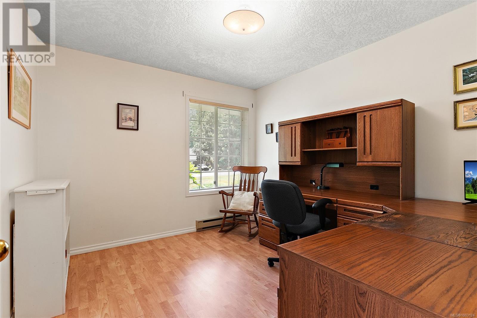 1662 Dean Park Rd, North Saanich, British Columbia  V8L 4Y7 - Photo 12 - 1003124