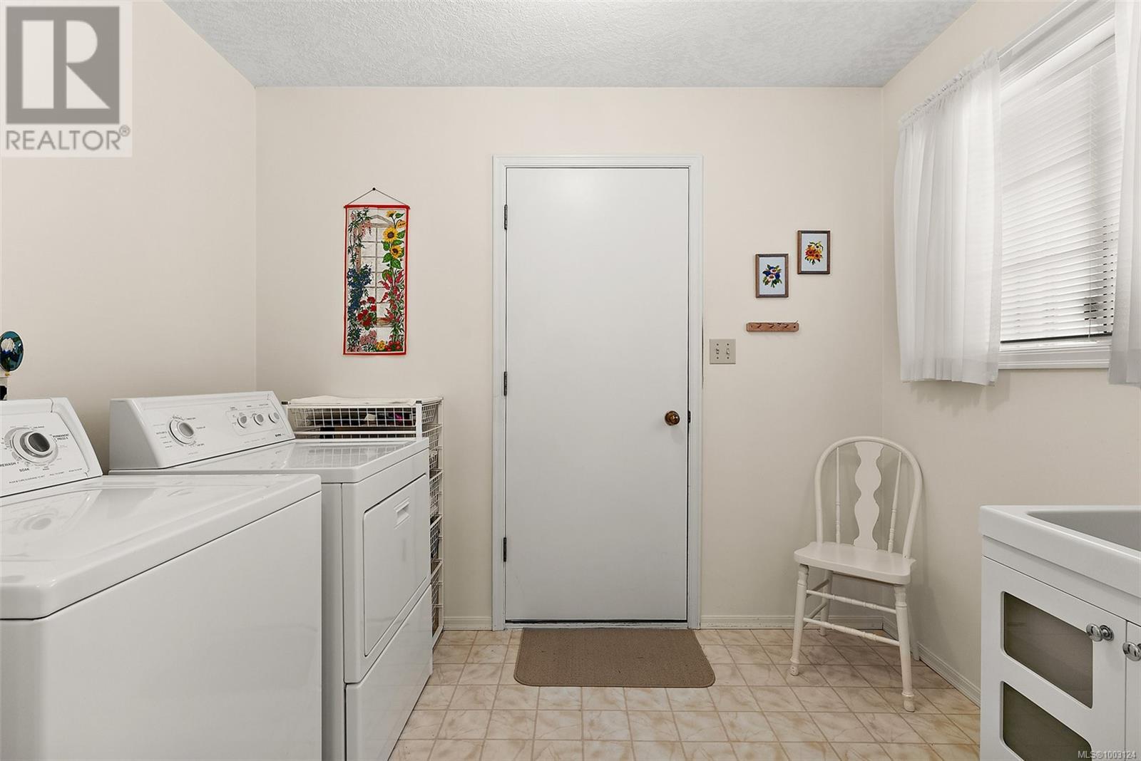 1662 Dean Park Rd, North Saanich, British Columbia  V8L 4Y7 - Photo 18 - 1003124