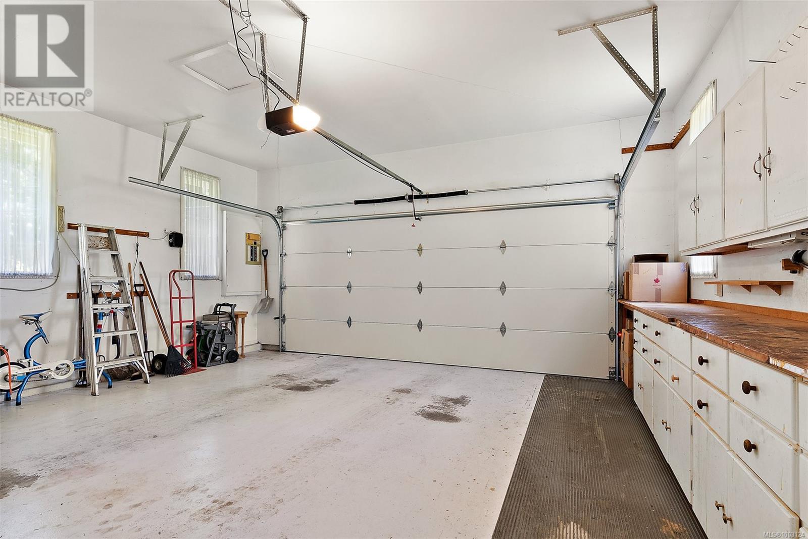 1662 Dean Park Rd, North Saanich, British Columbia  V8L 4Y7 - Photo 27 - 1003124