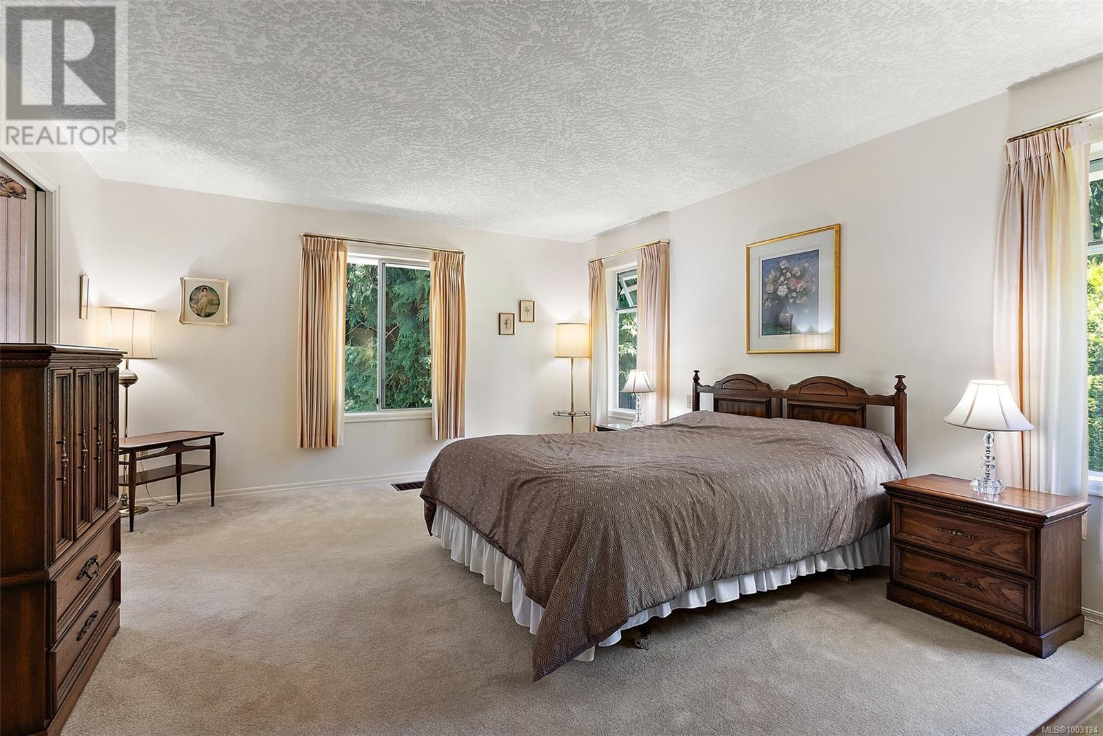 1662 Dean Park Rd, North Saanich, British Columbia  V8L 4Y7 - Photo 13 - 1003124