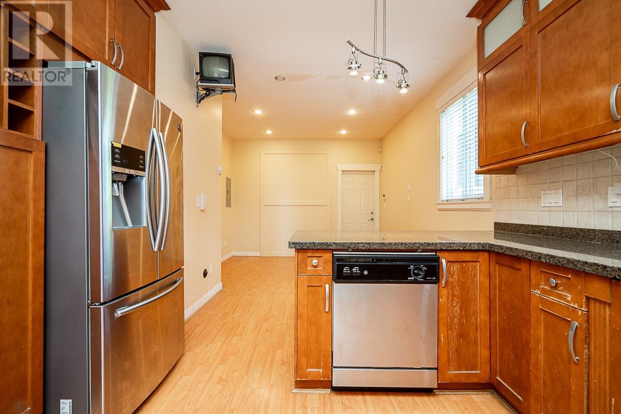 5187 - 5189 Carson Street, Burnaby, British Columbia  V5J 2Z1 - Photo 11 - R2991370