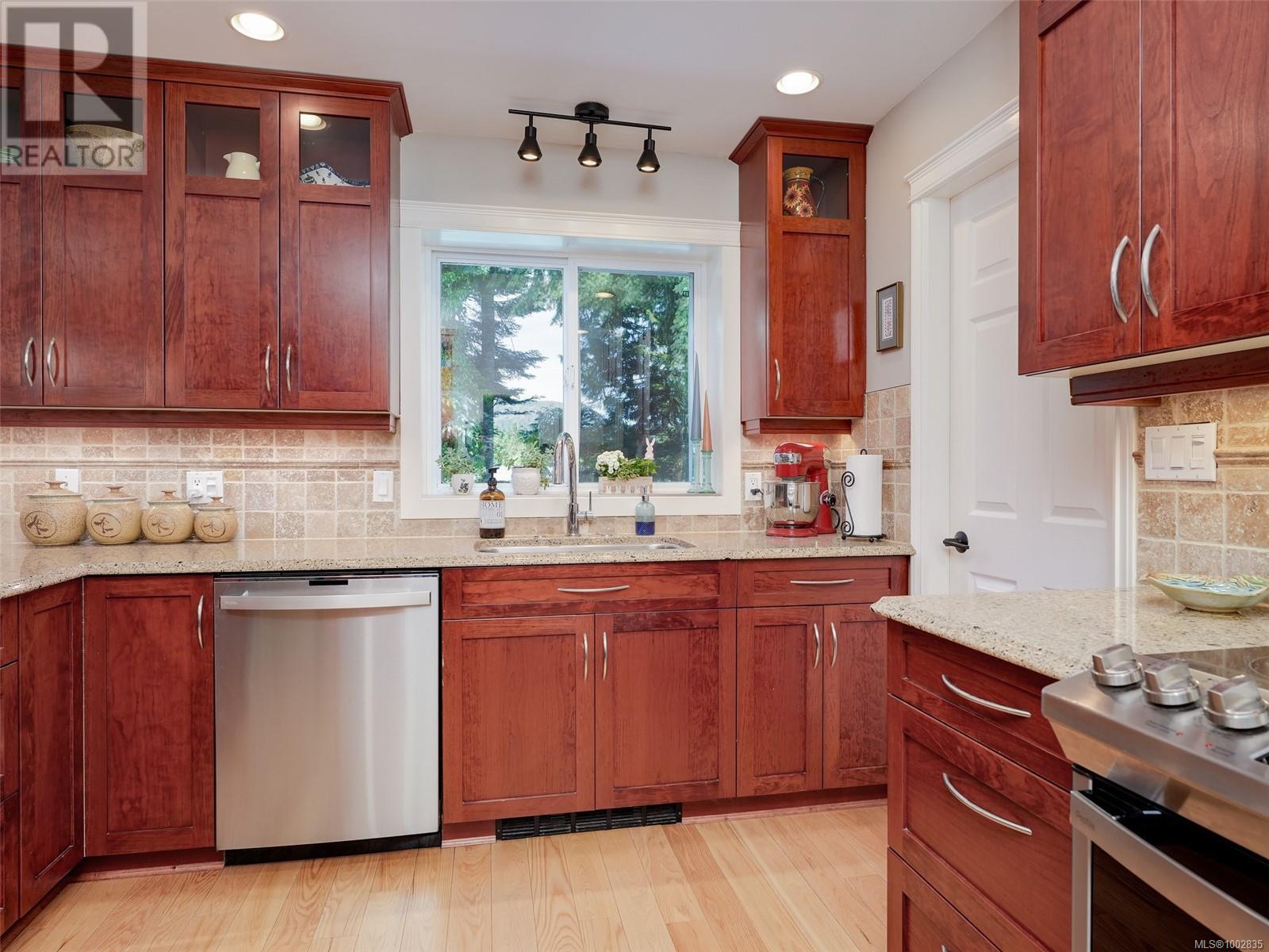 6772 Foreman Heights Dr, Sooke, British Columbia  V9Z 0L4 - Photo 7 - 1002835
