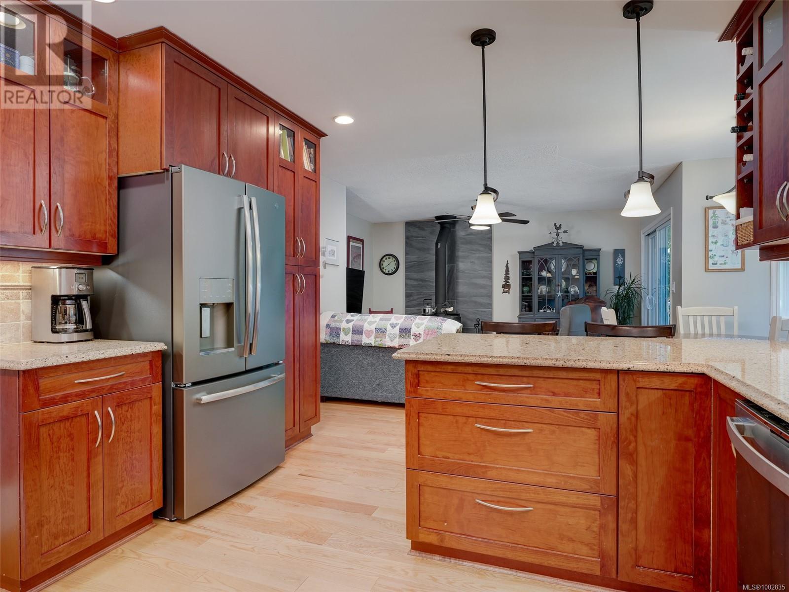 6772 Foreman Heights Dr, Sooke, British Columbia  V9Z 0L4 - Photo 8 - 1002835