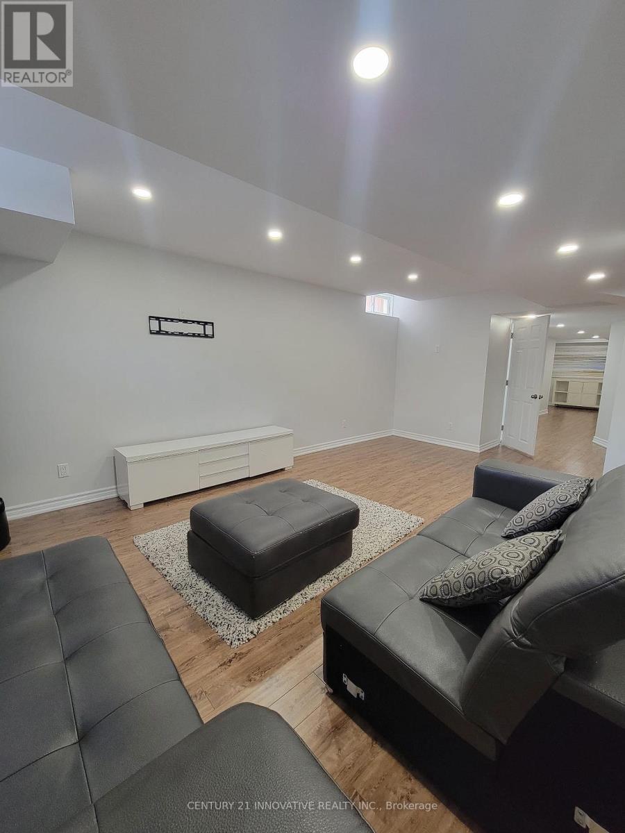 1582 Winville Road, Pickering, Ontario  L1X 0C6 - Photo 7 - E12213551