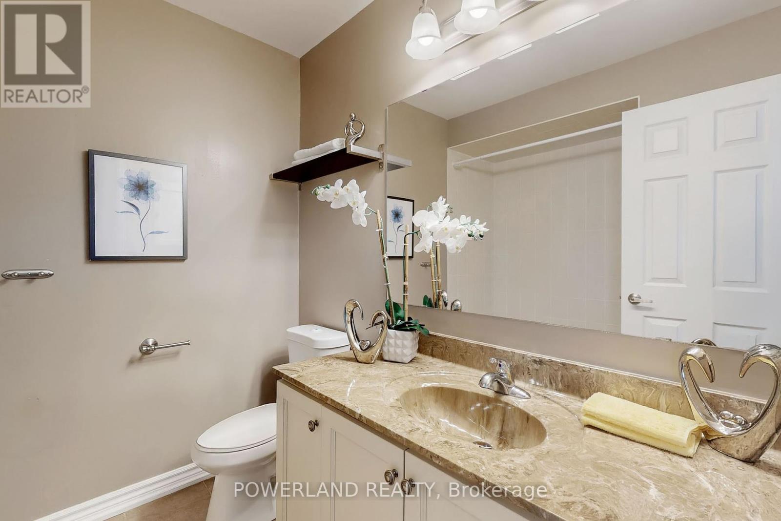 111 Spruce Pine Crescent, Vaughan, Ontario  L6A 0X7 - Photo 31 - N12213146