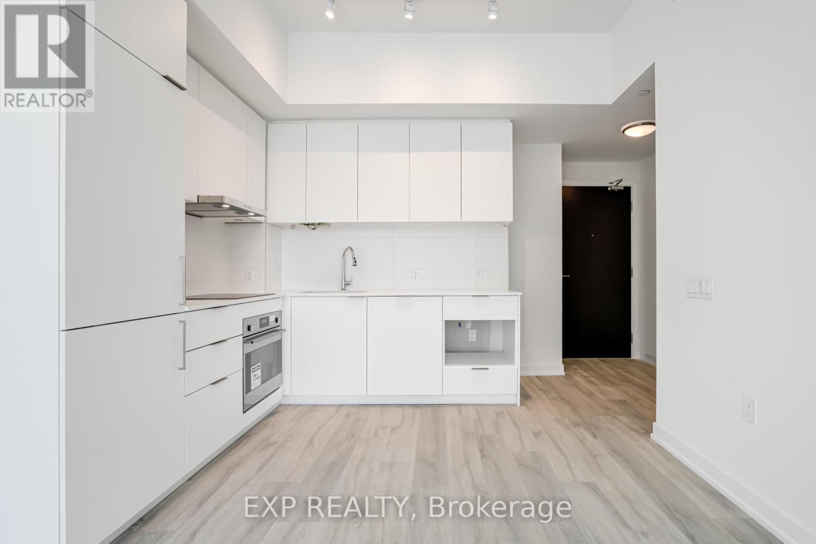 1906 - 8 Olympic Gdn S Drive, Toronto (Newtonbrook East), Ontario  M2N 0B9 - Photo 3 - C12214012