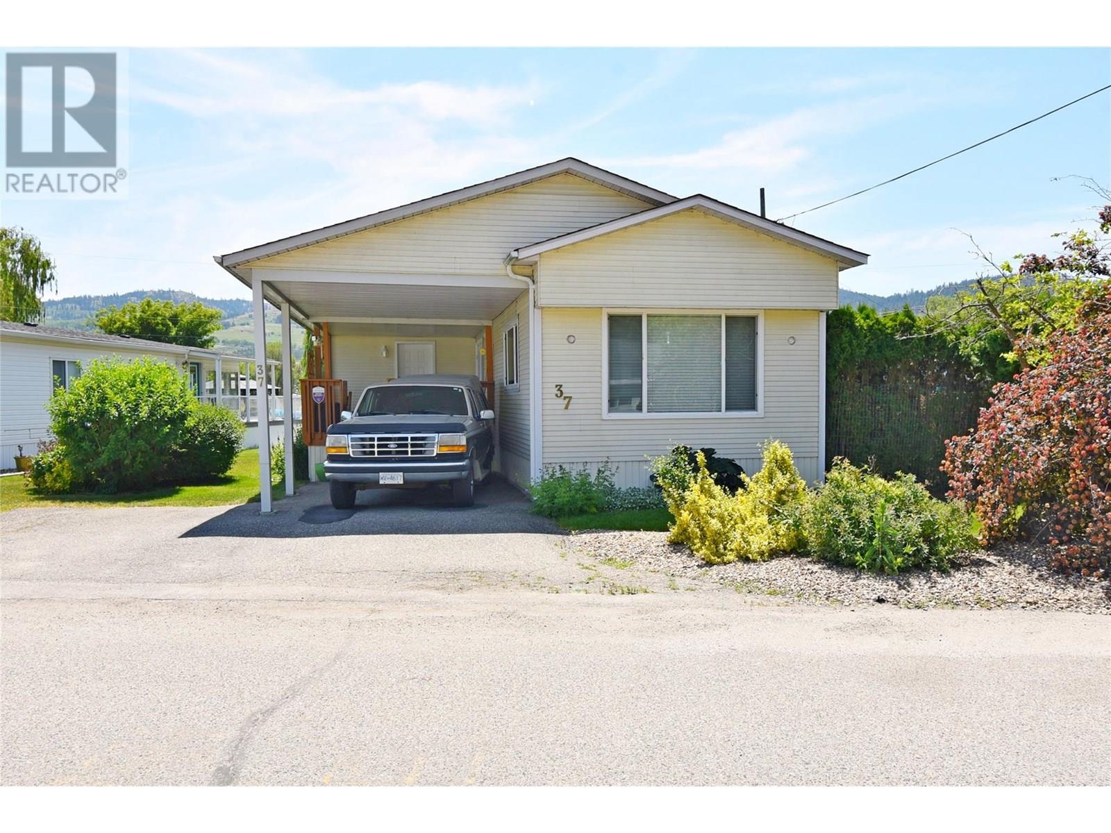 2727 Lakeshore Avenue Unit# 37, Vernon, British Columbia  V1H 1X5 - Photo 2 - 10351789