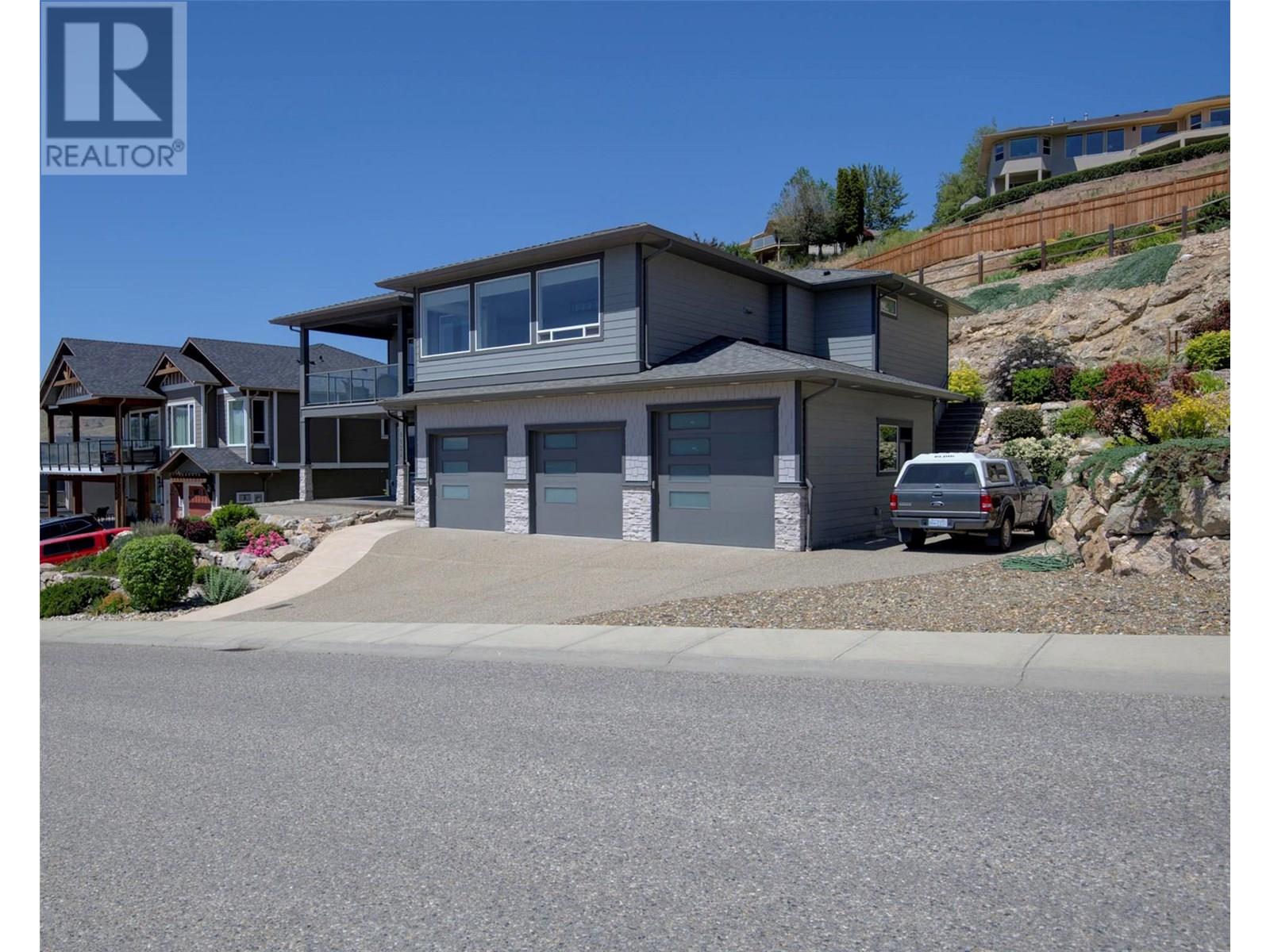 8824 Braeburn Drive, Coldstream, British Columbia  V1B 4B8 - Photo 3 - 10351569