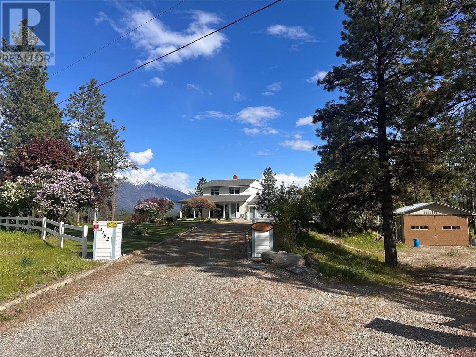 4152 Elk Drive, Ta Ta Creek, British Columbia  V0B 2H0 - Photo 2 - 10351416