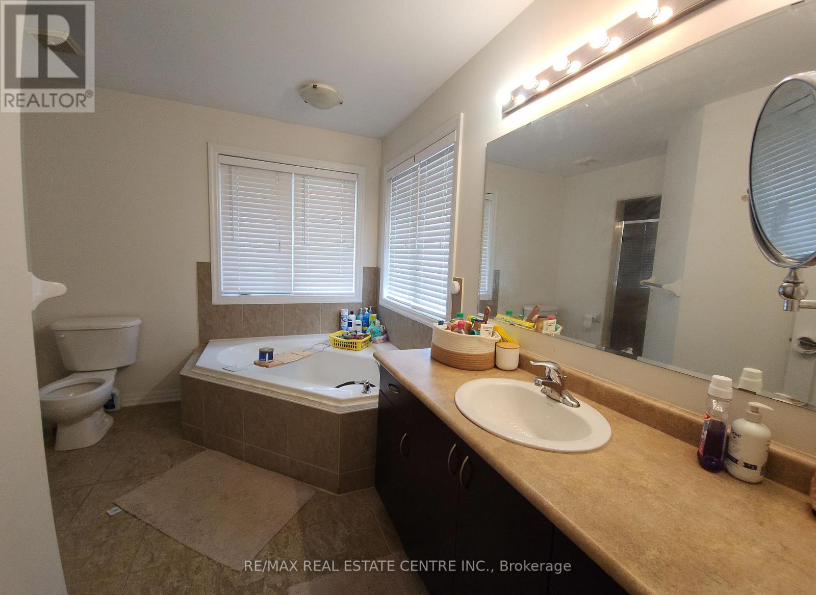 153 Halifax Street, Hamilton, Ontario  L8E 0C8 - Photo 20 - X12064513