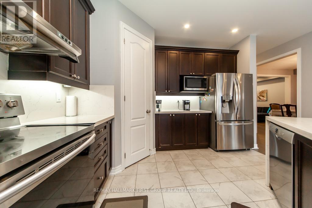 1825 Douglas Langtree Drive, Oshawa, Ontario  L1K 0Y4 - Photo 21 - E12213982
