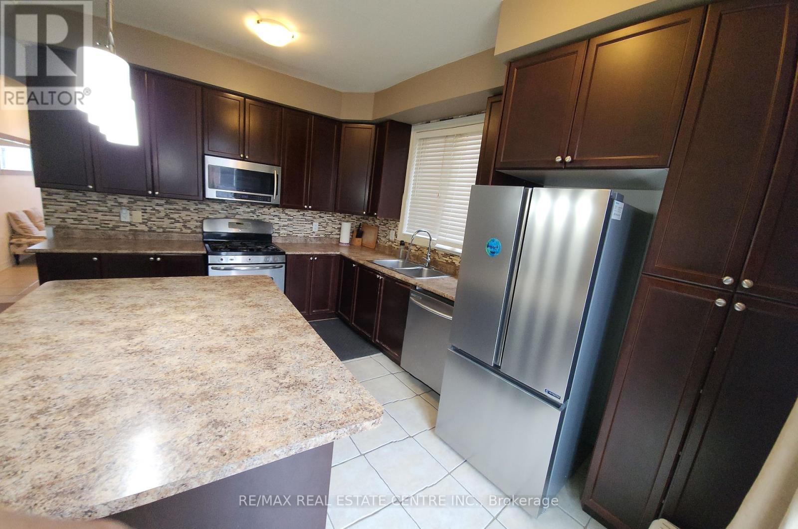153 Halifax Street, Hamilton, Ontario  L8E 0C8 - Photo 35 - X12064513