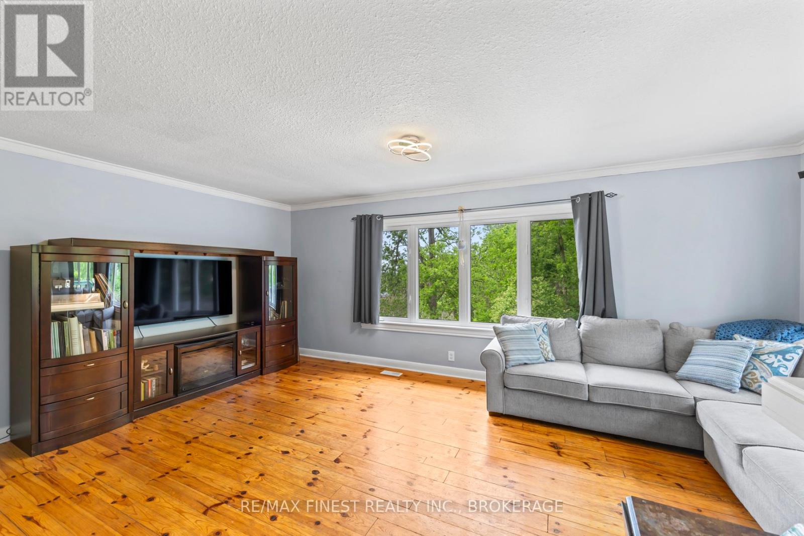 992 Purdy's Mill Road, Kingston, Ontario  K7M 3M9 - Photo 16 - X12214058