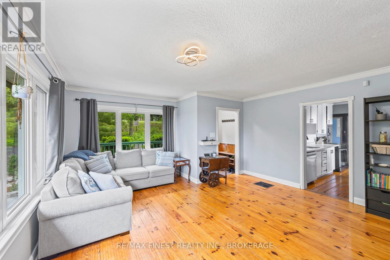 992 Purdy's Mill Road, Kingston, Ontario  K7M 3M9 - Photo 17 - X12214058