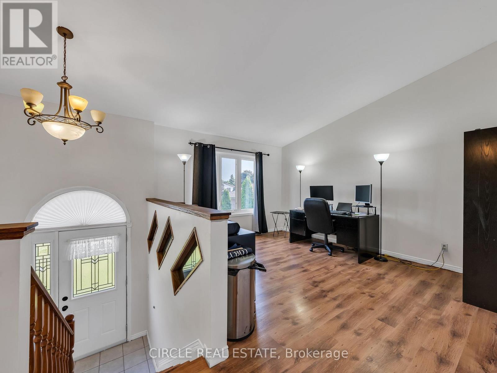 17 Mediterranean Avenue, Amherstburg, Ontario  N9V 3X6 - Photo 10 - X12213195