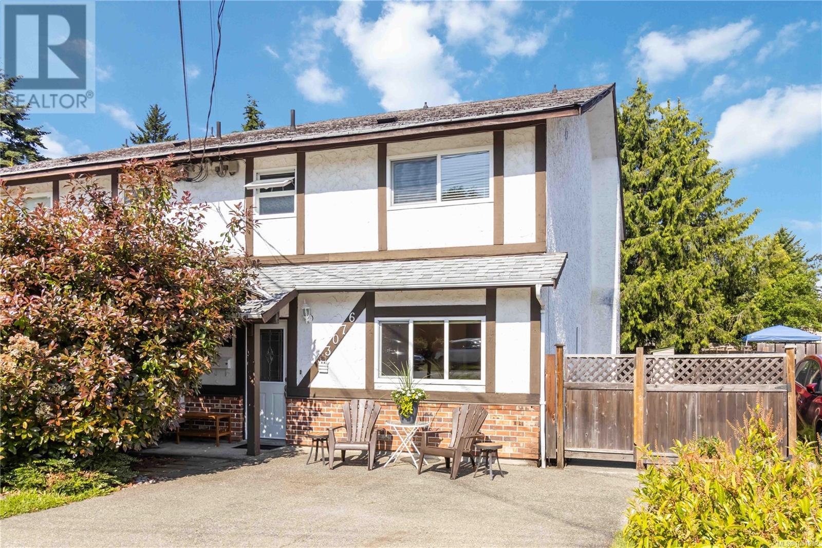 Property at 3076 Metchosin Rd image 2