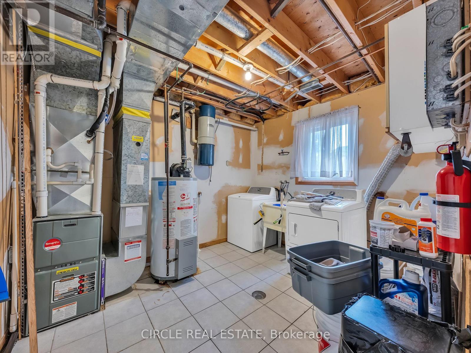 17 Mediterranean Avenue, Amherstburg, Ontario  N9V 3X6 - Photo 32 - X12213195