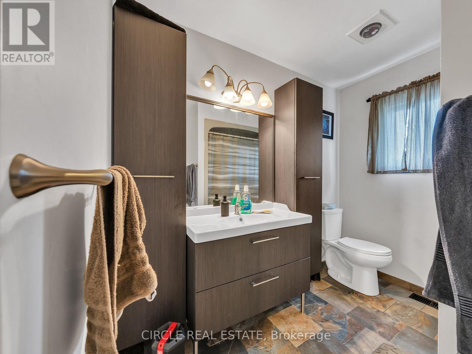17 Mediterranean Avenue, Amherstburg, Ontario  N9V 3X6 - Photo 14 - X12213195