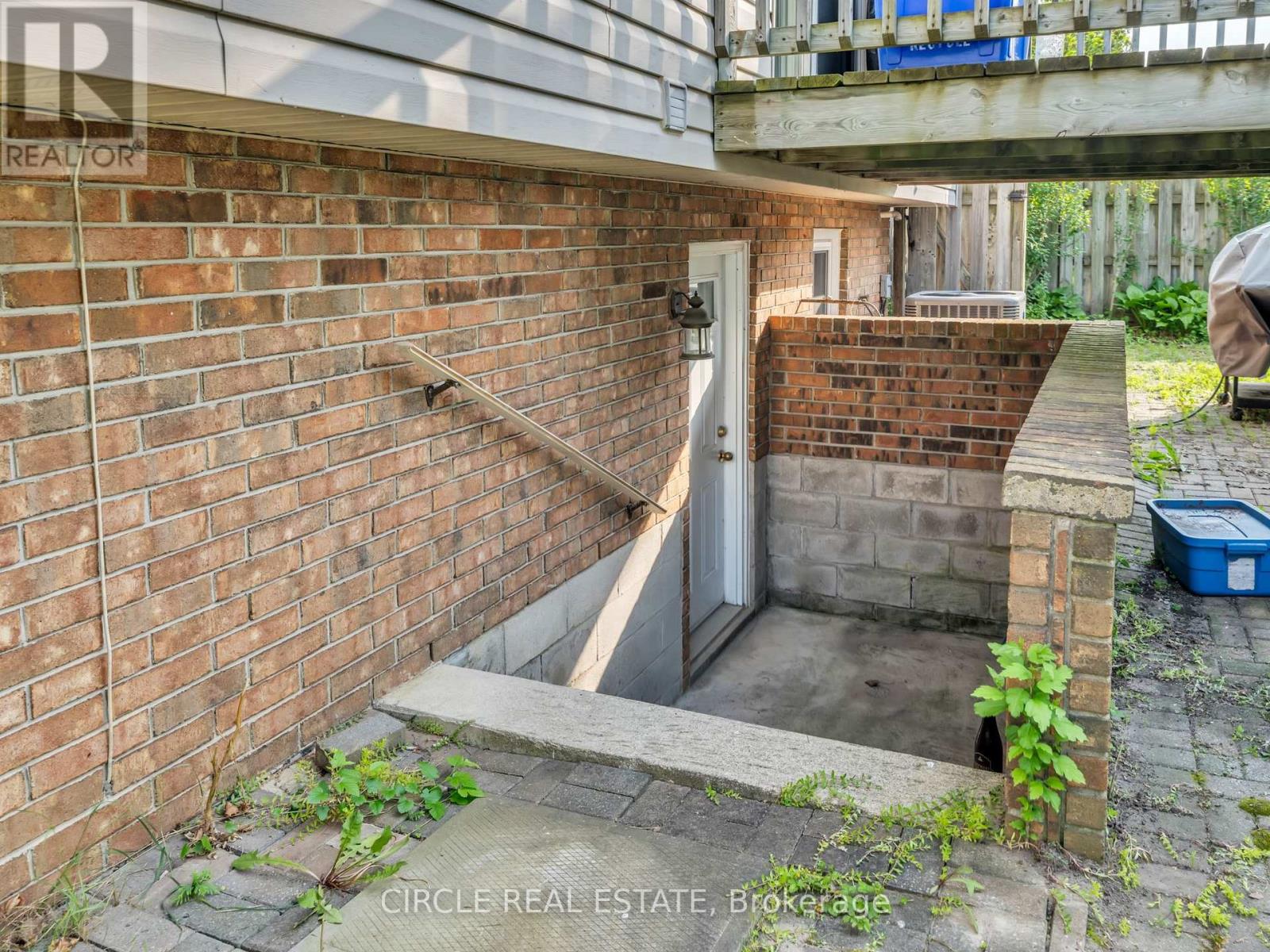 17 Mediterranean Avenue, Amherstburg, Ontario  N9V 3X6 - Photo 40 - X12213195