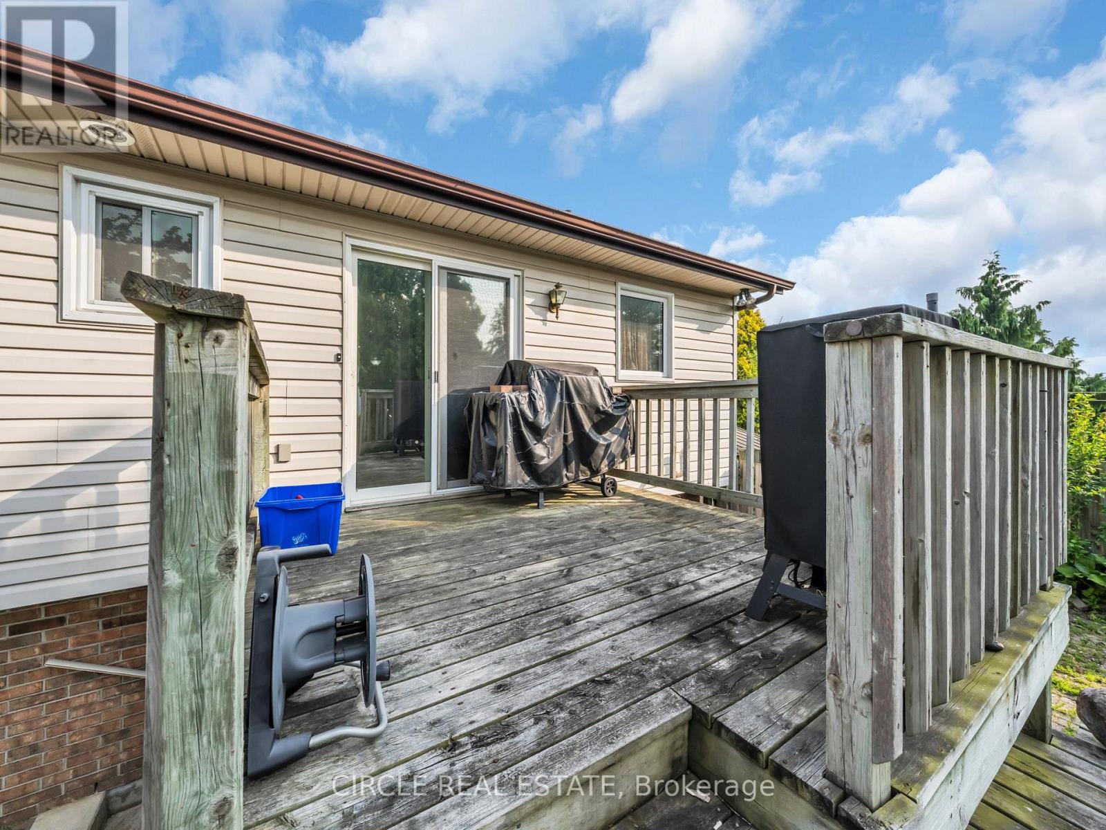 17 Mediterranean Avenue, Amherstburg, Ontario  N9V 3X6 - Photo 41 - X12213195
