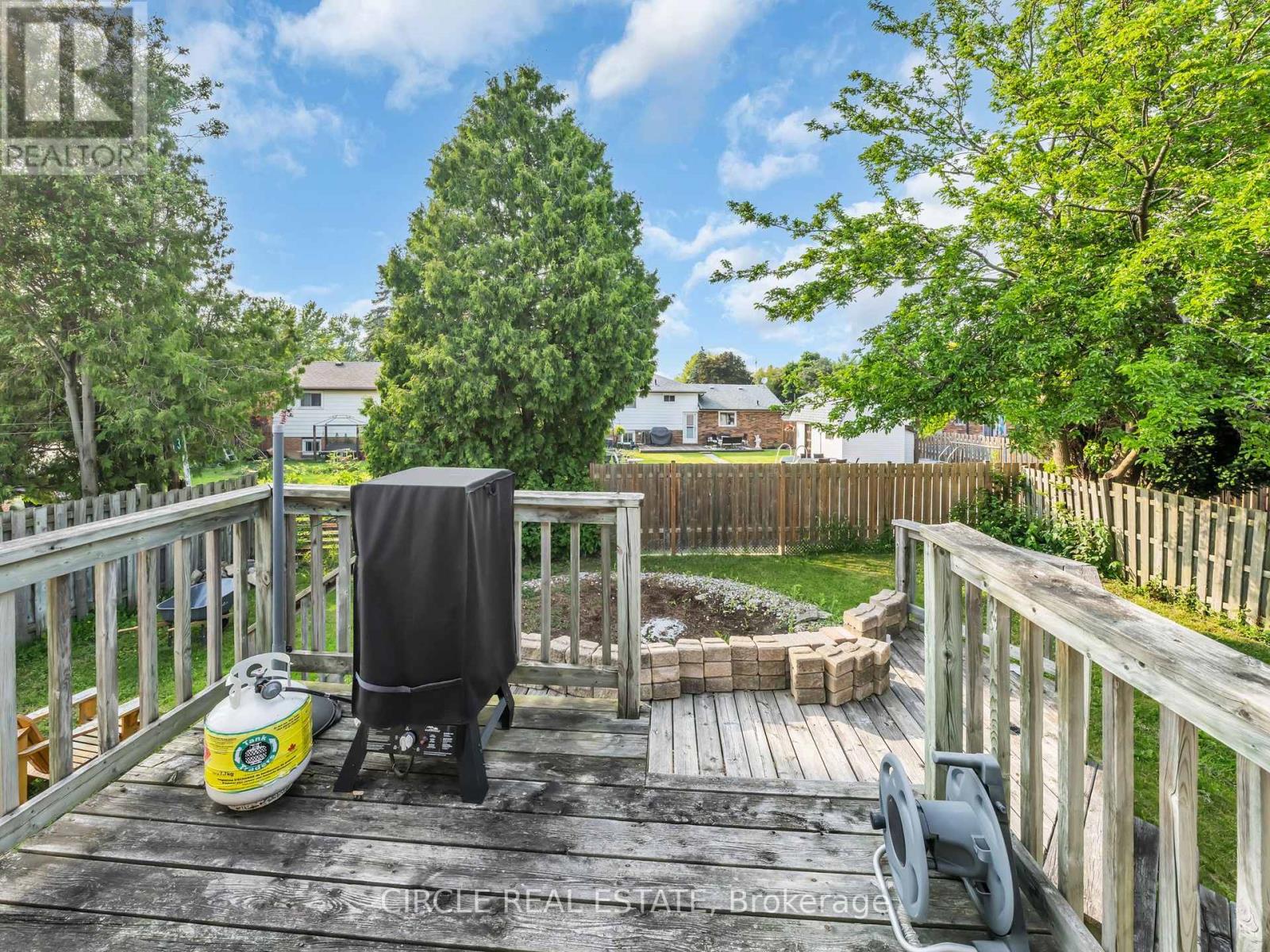 17 Mediterranean Avenue, Amherstburg, Ontario  N9V 3X6 - Photo 42 - X12213195