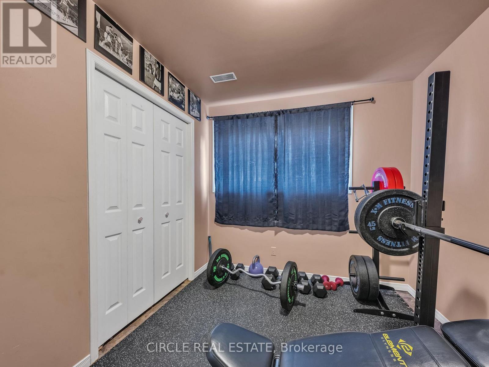 17 Mediterranean Avenue, Amherstburg, Ontario  N9V 3X6 - Photo 31 - X12213195